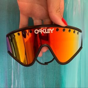 Old school Oakleys 80’s style 💯 vintage